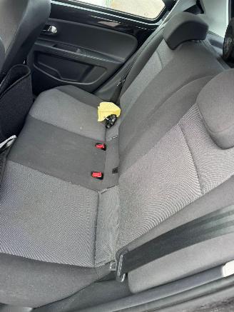 Volkswagen Up! 1.0 move up! BlueMotion picture 17