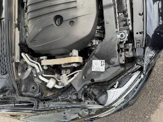 Volvo V-60 2.0 B3 R-Design picture 11