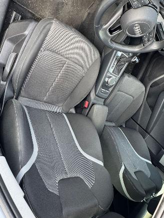 Audi Q2 35 AUTOMAAT TFSI Business Edition picture 20