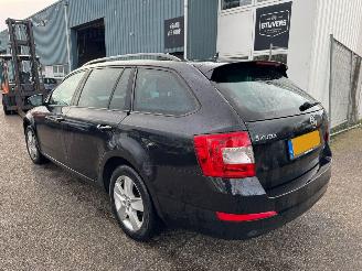 Skoda Octavia Combi 1.6 TDI Greenline Businessline picture 3