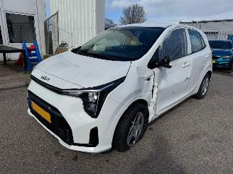 krockskadad bil auto Kia Picanto 1.0 DPI DynamicLine 2024/12