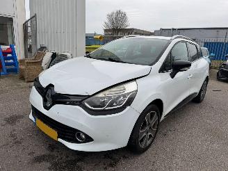 Vaurioauto  passenger cars Renault Clio 1.5 dCi ECO Night&Day 2015/12