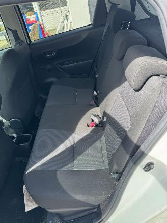 Toyota Yaris 1.5 AUTOMAAT Full Hybrid Dynamic picture 19