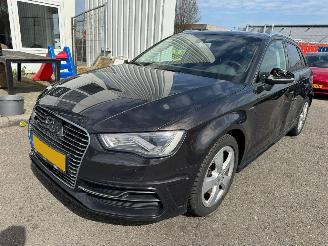 Vaurioauto  passenger cars Audi A3 Sportback 1.4 AUTOMAAT e-tron PHEV Ambition Pro Line plus 2015/10