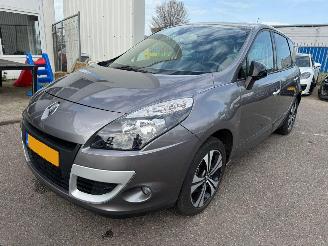 Damaged car Renault Scenic 1.4 TCe Bose 2011/12