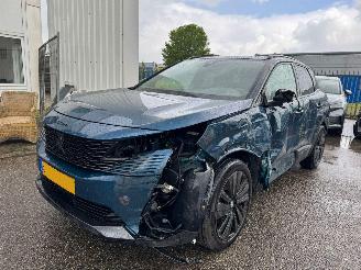 Unfallwagen Peugeot 3008 1.6AUTOMAAT HYbrid4 300 GT Avantage 2021/6
