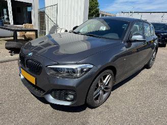 Vaurioauto  passenger cars BMW 1-serie 118i AUTOMAAT Edition M Sport Shadow High Executive 2019/8