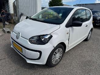 Auto incidentate Volkswagen Up! 1.0 easy up! BlueMotion 2013/7