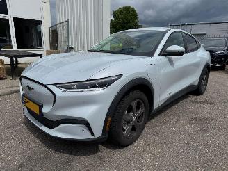 Voiture accidenté Ford Mustang Mach-e RWD 75 kWh 2021/11