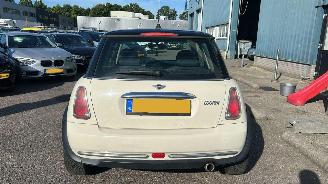 Mini Cooper 1.6 Cooper picture 4