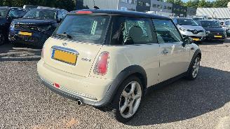 Mini Cooper 1.6 Cooper picture 5