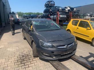 Sloopauto Opel Astra Astra J (PC6/PD6/PE6/PF6), Hatchback 5-drs, 2009 / 2015 1.7 CDTi 16V 110 2014/5