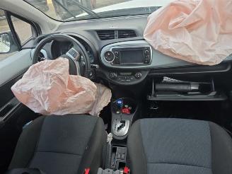 Toyota Yaris Yaris III (P13), Hatchback, 2010 / 2020 1.5 16V Hybrid picture 9