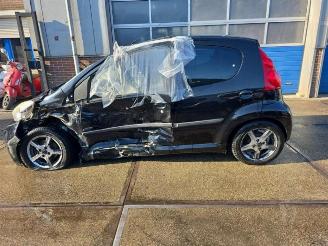 Peugeot 107 107, Hatchback, 2005 / 2014 1.0 12V picture 3
