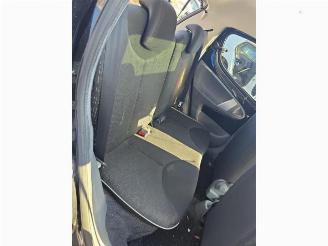 Peugeot 107 107, Hatchback, 2005 / 2014 1.0 12V picture 13