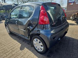 Peugeot 107 107, Hatchback, 2005 / 2014 1.0 12V picture 4