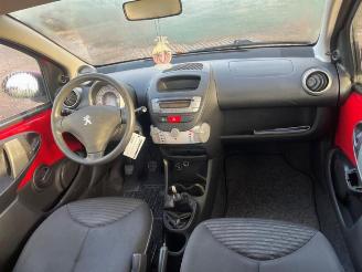 Peugeot 107 107, Hatchback, 2005 / 2014 1.0 12V picture 5