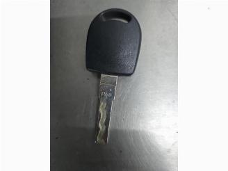 Volkswagen Up! Up! (121), Hatchback, 2011 1.0 12V 60 picture 2