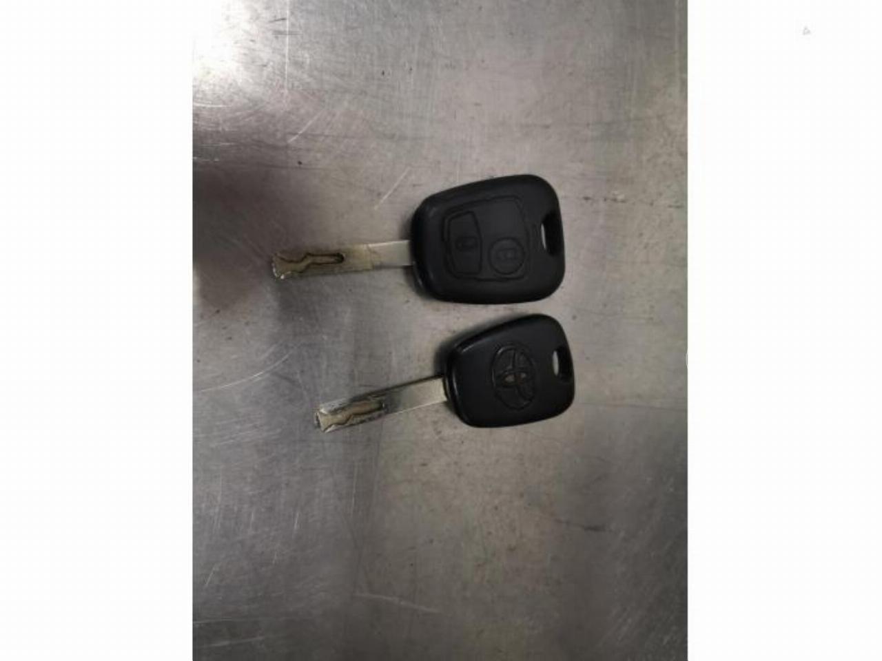 Toyota Aygo Aygo (B10), Hatchback, 2005 / 2014 1.0 12V VVT-i