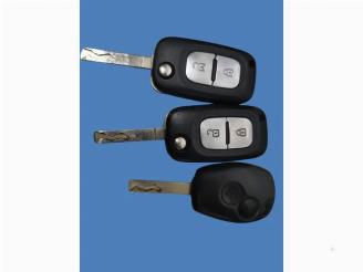 Démontage voiture Renault Clio Clio III (BR/CR), Hatchback, 2005 / 2014 1.5 dCi FAP 2011/5