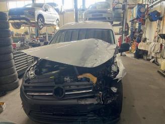 Vrakbiler auto Volkswagen Caddy Caddy IV, Van, 2015 2.0 TDI 75 2018/8