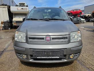 Coche siniestrado Fiat Panda Panda (169), Hatchback, 2003 / 2013 1.2, Classic 2010/5