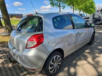 Renault Clio Clio III (BR/CR), Hatchback, 2005 / 2014 1.2 16V 75 picture 6