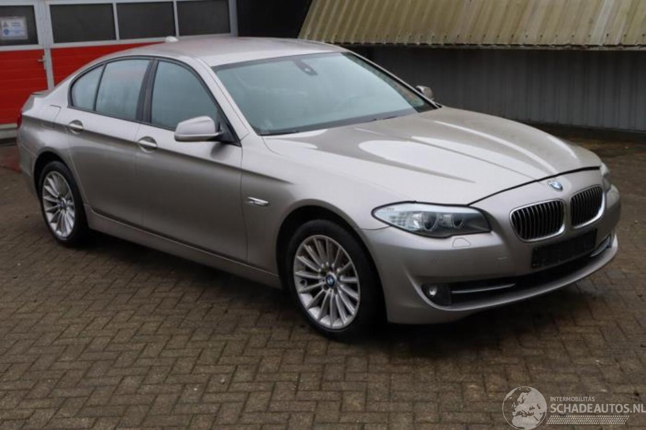 BMW 5-serie 5 serie (F10), Sedan, 2009 / 2016 523i 24V