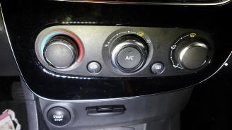 Renault Clio Clio IV Estate/Grandtour (7R), Combi 5-drs, 2012 / 2021 0.9 Energy TCE 90 12V picture 21