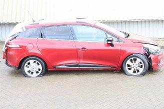 Salvage car Renault Clio Clio IV Estate/Grandtour (7R), Combi 5-drs, 2012 / 2021 0.9 Energy TCE 90 12V 2017/5