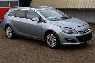 Autoverwertung Opel Astra Astra J Sports Tourer (PD8/PE8/PF8), Combi, 2010 / 2015 1.7 CDTi 16V 2013/7