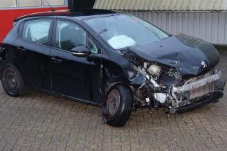 Auto da rottamare Peugeot 208 208 I (CA/CC/CK/CL), Hatchback, 2012 / 2019 1.6 Blue HDi 100 2017/1