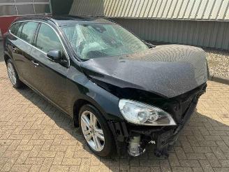 disassembly passenger cars Volvo V-60 V60 I (FW/GW), Combi, 2010 / 2018 1.6 T3 16V 2012