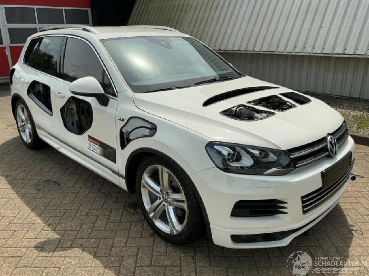 Volkswagen Touareg Touareg (7PA/PH), SUV, 2010 / 2018 4.2 TDI V8 DPF 32V