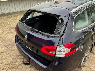 Peugeot 308 308 SW (L4/L9/LC/LJ/LR), Combi 5-drs, 2014 / 2021 1.2 12V e-THP PureTech 130 picture 18