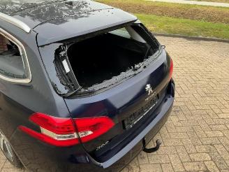 Peugeot 308 308 SW (L4/L9/LC/LJ/LR), Combi 5-drs, 2014 / 2021 1.2 12V e-THP PureTech 130 picture 15