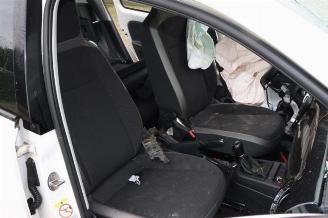 Volkswagen Up! Up! (121), Hatchback, 2011 1.0 12V 60 picture 25