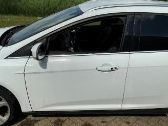 Ford Focus Focus 3 Wagon, Combi, 2010 / 2020 1.0 Ti-VCT EcoBoost 12V 125 picture 29