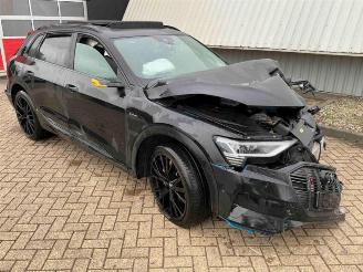 skadebil motor Audi E-tron e-tron (GEN), SUV, 2018 / 2023 55 quattro 2019/11