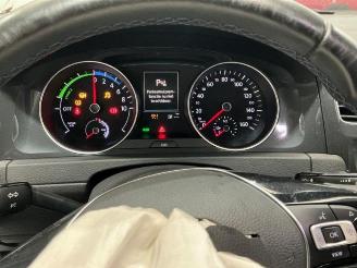 Volkswagen e-Golf Golf VII (AUA), Hatchback, 2012 / 2021 e-Golf picture 9