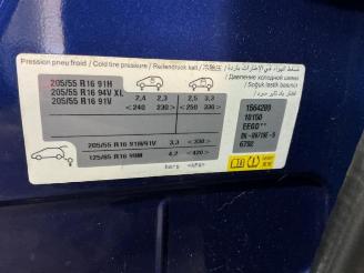 Peugeot 308 308 (L3/L8/LB/LH/LP), Hatchback 5-drs, 2013 / 2021 1.2 12V e-THP PureTech 110 picture 31