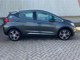 Salvage car Opel Ampera-E Ampera-e, Hatchback, 2017 / 2019 Ampera-e 2018/4