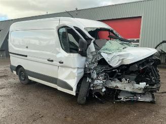 Salvage car Renault Master Master IV, Van, 2024 2.0 Blue dCi 150 2025/6