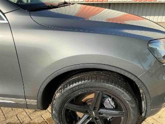 Volkswagen Touareg Touareg (7PA/PH), SUV, 2010 / 2018 3.0 V6 24V TSI Hybrid picture 19