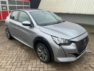 Auto da rottamare Peugeot 208 208 II (UB/UH/UP), Hatchback 5-drs, 2019 e-208 50 kWh 2020/1