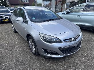Opel Astra SPORTS TOURER 1.4 Cosmo picture 2