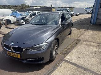 Damaged car BMW 3-serie 316d  Executive 2015/9