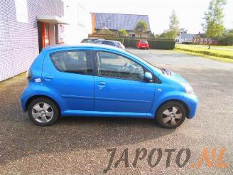 Toyota Aygo Aygo (B10), Hatchback, 2005 / 2014 1.0 12V VVT-i picture 5
