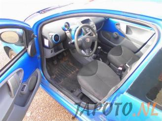 Toyota Aygo Aygo (B10), Hatchback, 2005 / 2014 1.0 12V VVT-i picture 11