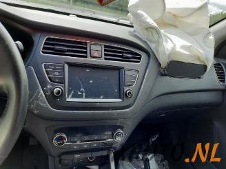 Hyundai I-20 i20 (GBB), Hatchback, 2014 / 2020 1.0 T-GDI 100 12V picture 13